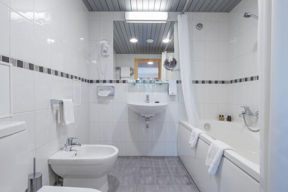 Riga Islande Hotel With Free Parking Bagian luar foto
