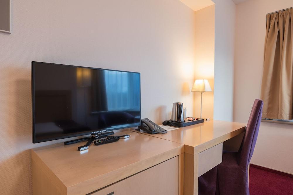 Riga Islande Hotel With Free Parking Bagian luar foto
