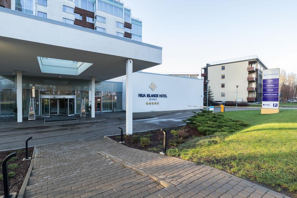 Riga Islande Hotel With Free Parking Bagian luar foto
